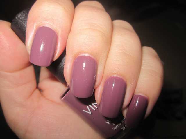 Лак для ногтей CND VINYLUX - фото